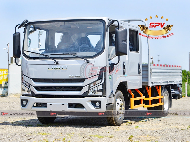 Double Cabin Carrying Truck JMC - Front Left Side